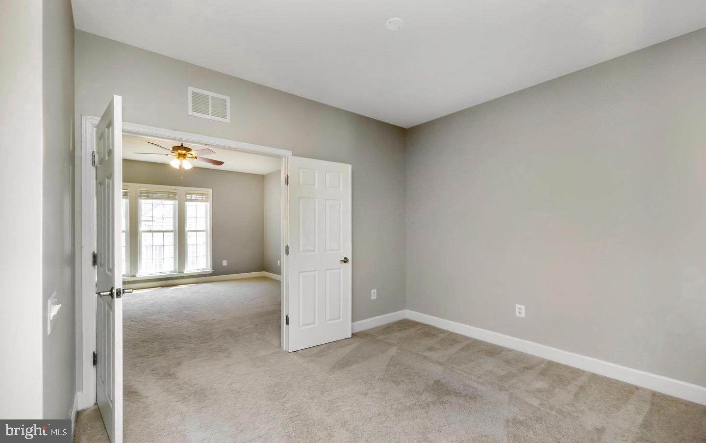 POTOMAC CLUB CONDOMINIUMS - Residential