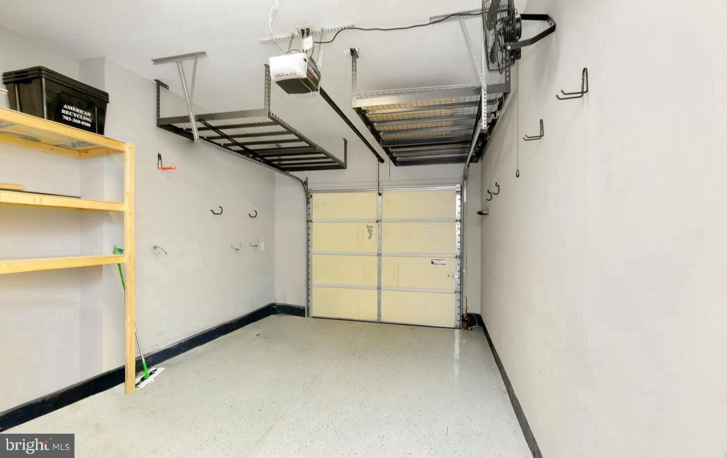 POTOMAC CLUB CONDOMINIUMS - Residential