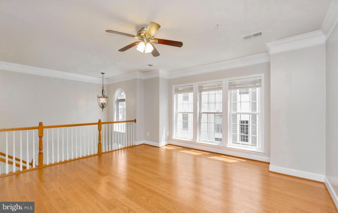POTOMAC CLUB CONDOMINIUMS - Residential