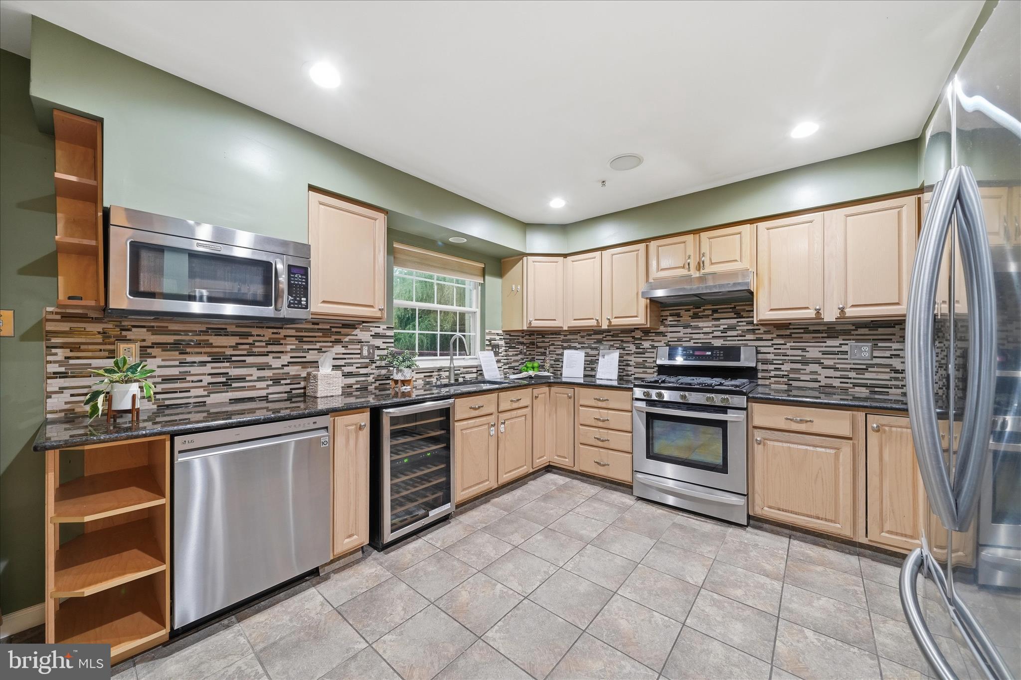VILLAGE OF CLOPPERS MILL - Residential