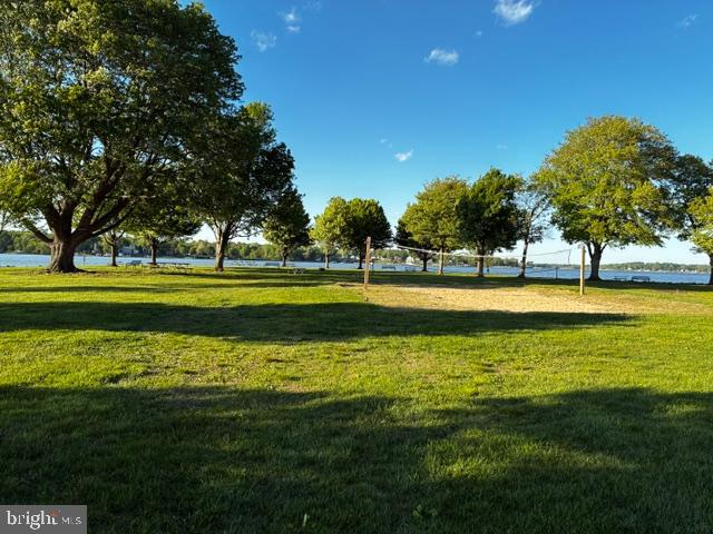 WILLOUGHBY BEACH - Residential