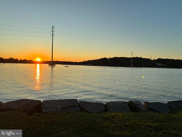 WILLOUGHBY BEACH - Residential