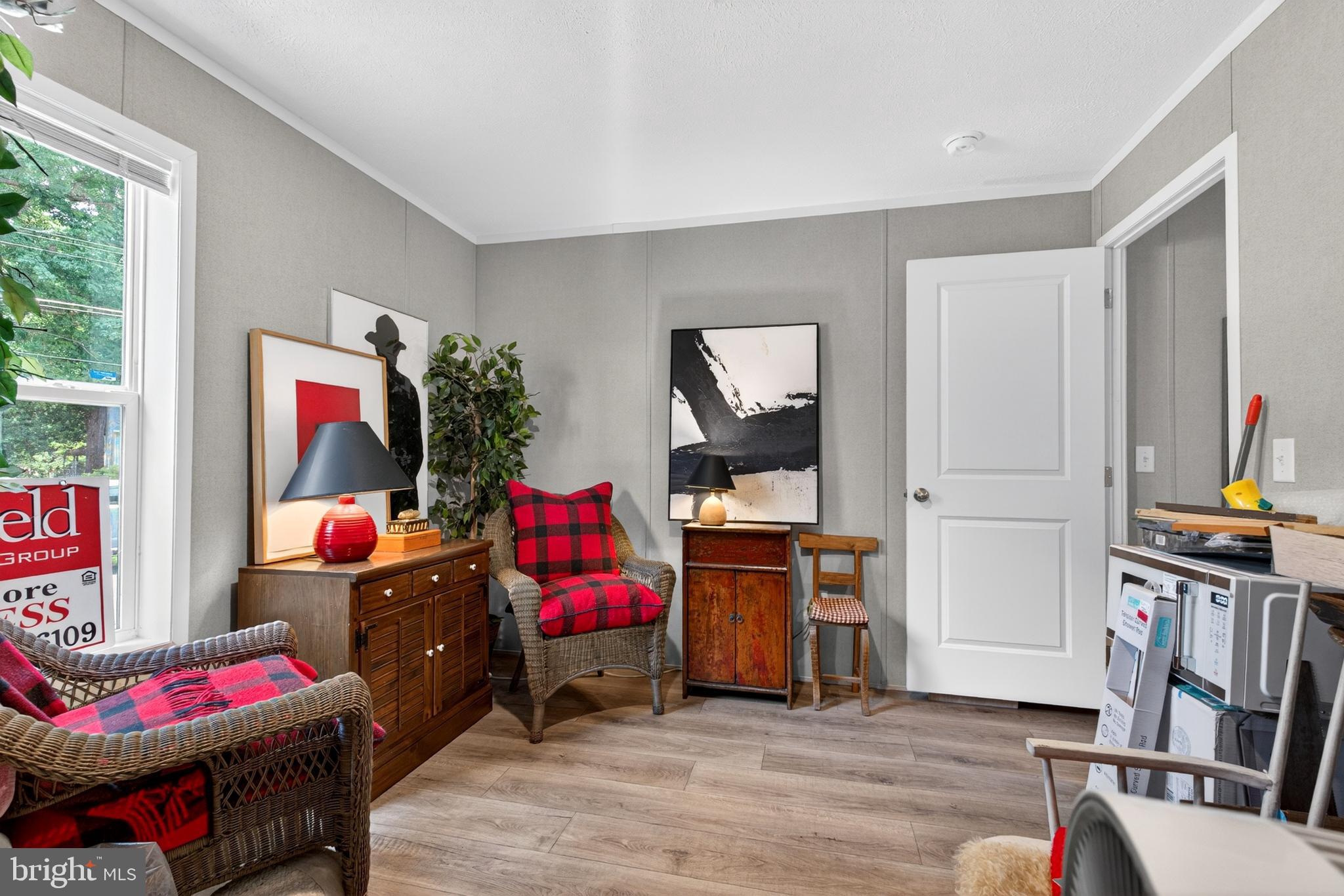 WILLOUGHBY BEACH - Residential