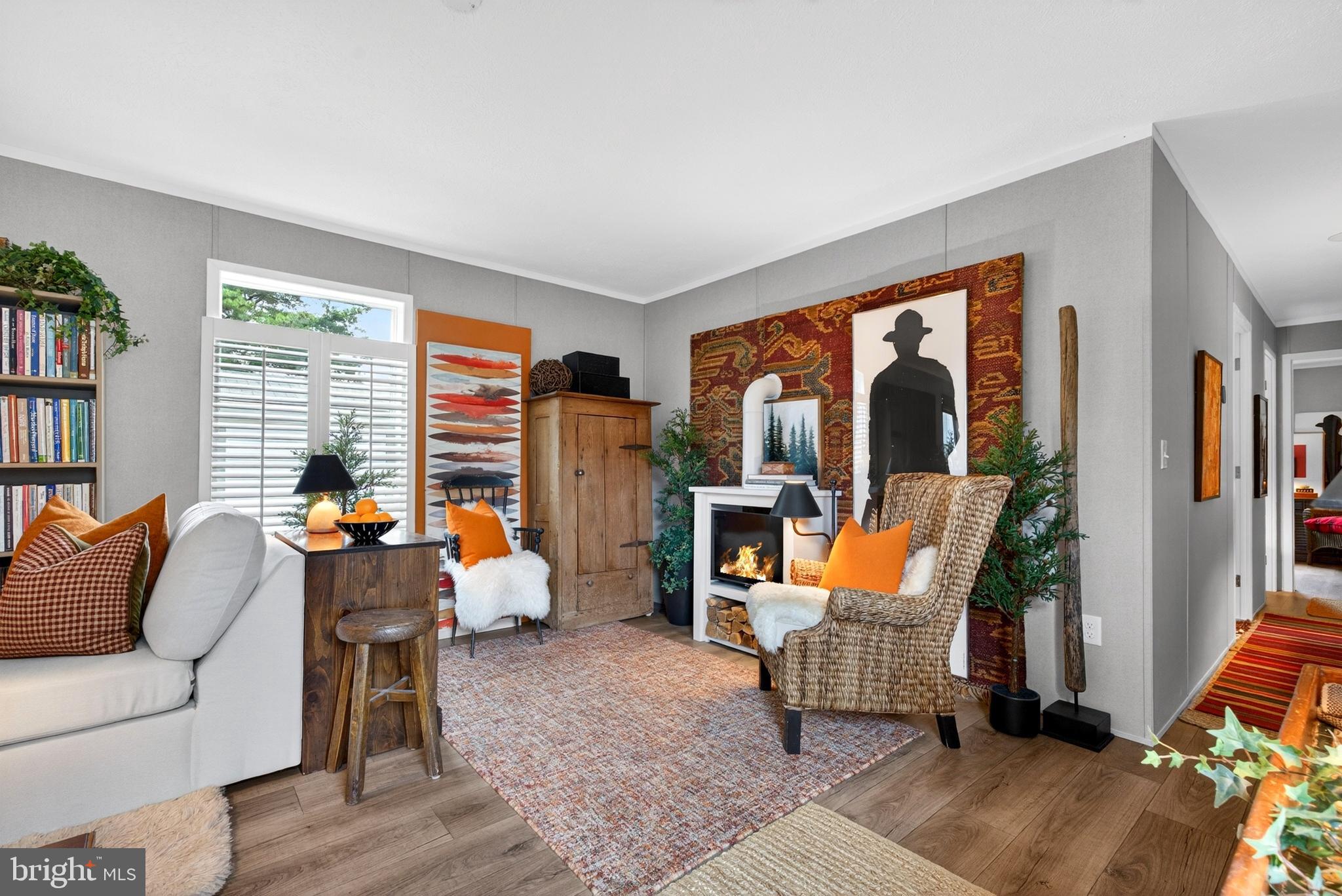 WILLOUGHBY BEACH - Residential
