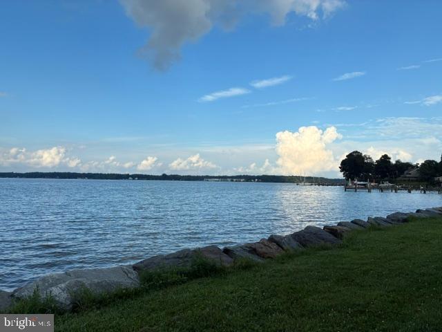 WILLOUGHBY BEACH - Residential