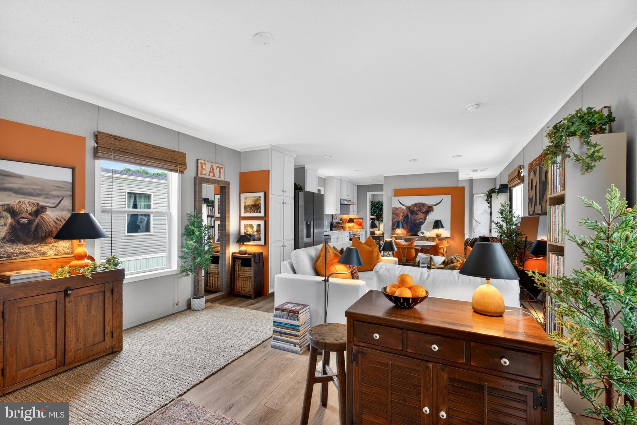 WILLOUGHBY BEACH - Residential