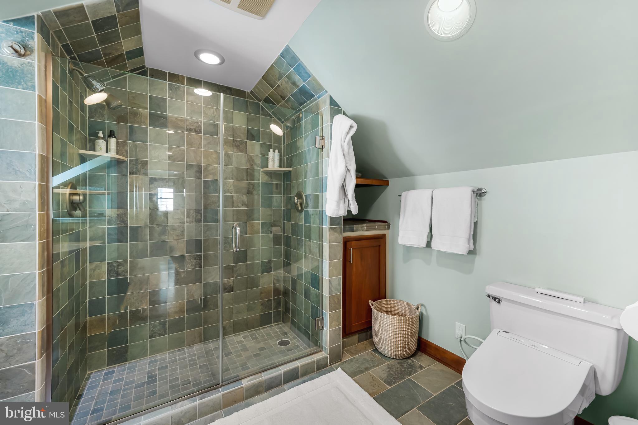 MOUNT WASHINGTON - Residential