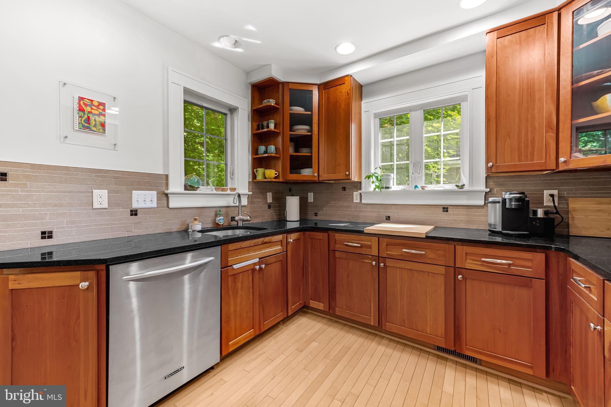 MOUNT WASHINGTON - Residential