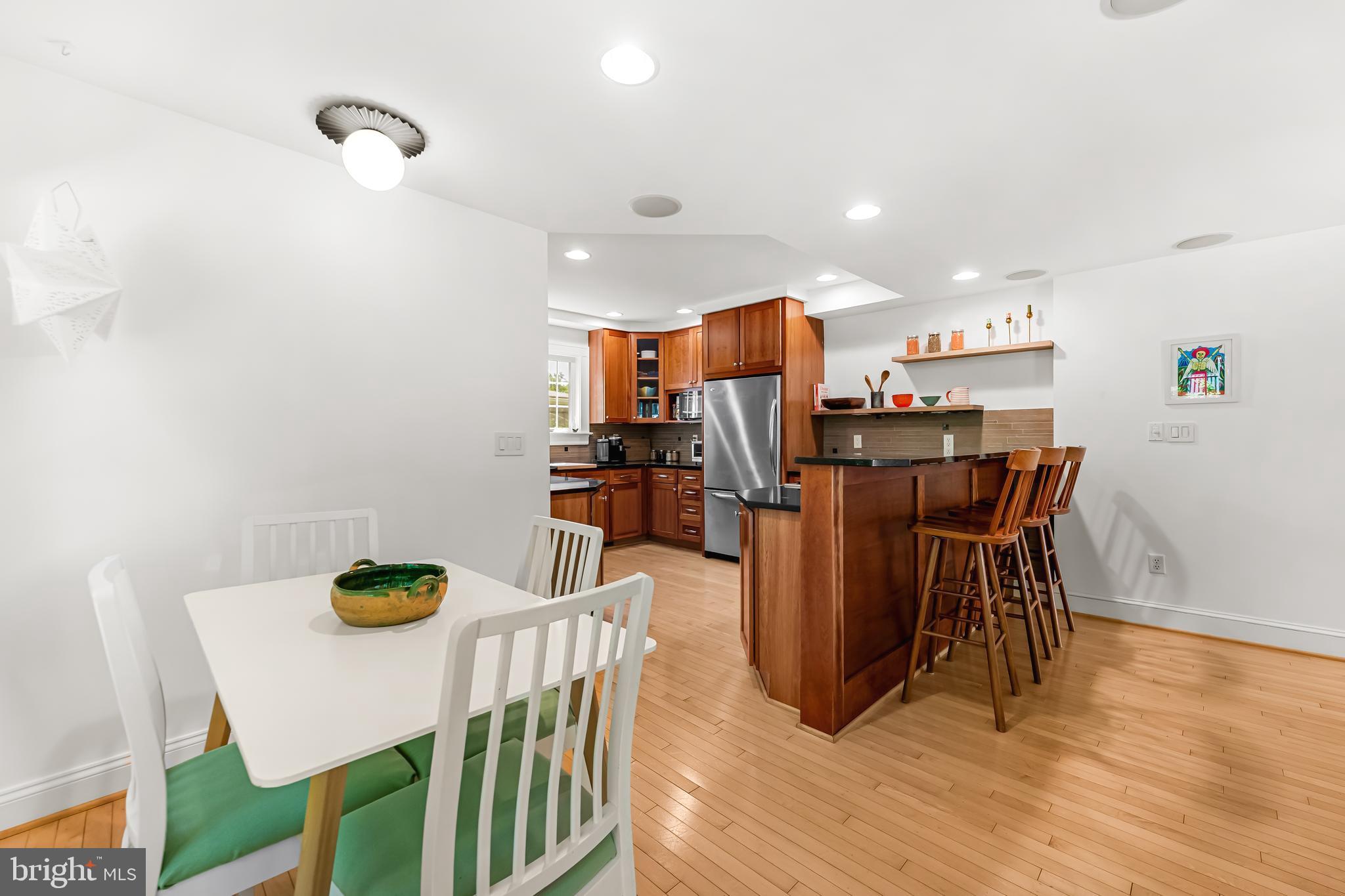 MOUNT WASHINGTON - Residential