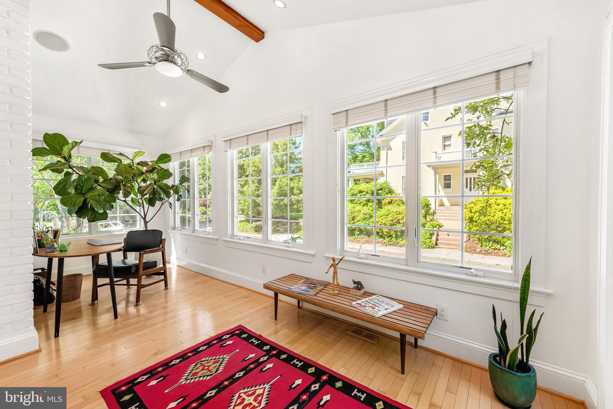 MOUNT WASHINGTON - Residential