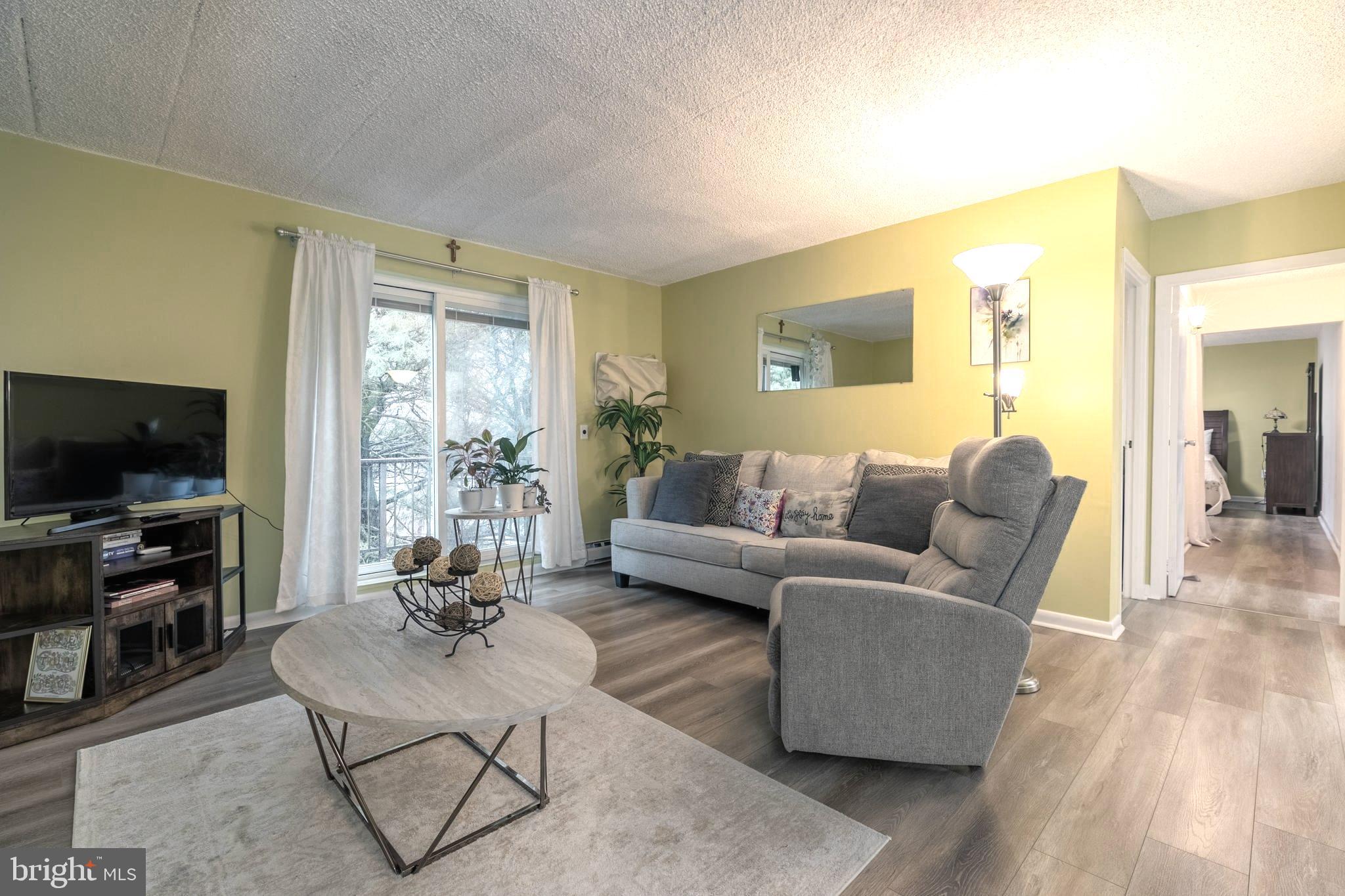 HAVERFORD HILL - Residential