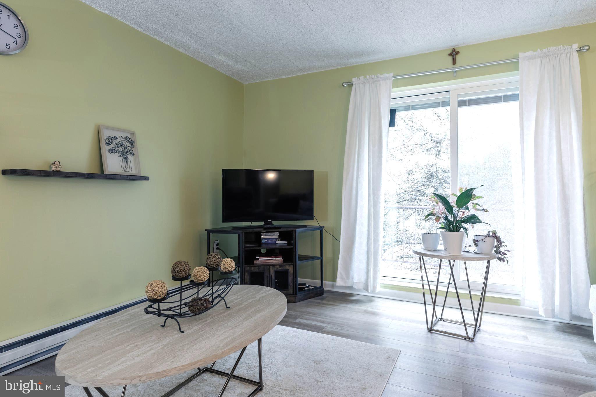 HAVERFORD HILL - Residential
