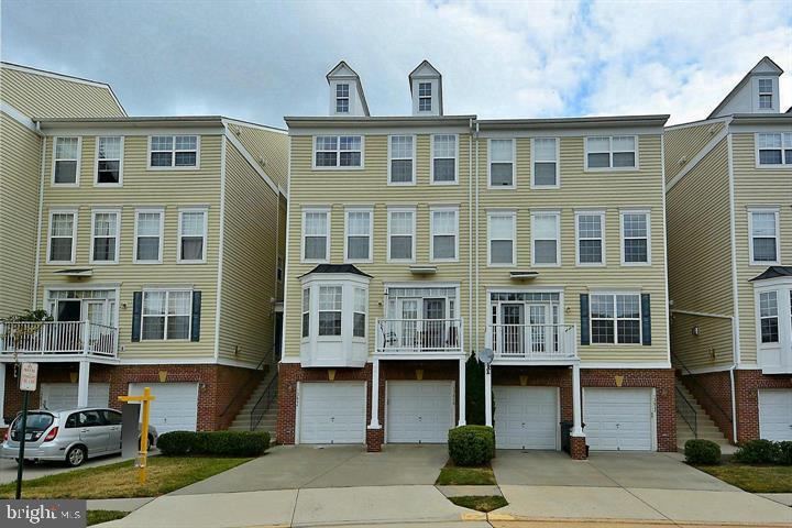 COPPERMINE CROSSING - Residential Lease