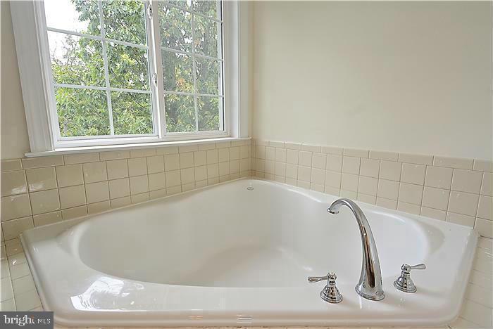 COPPERMINE CROSSING - Residential Lease
