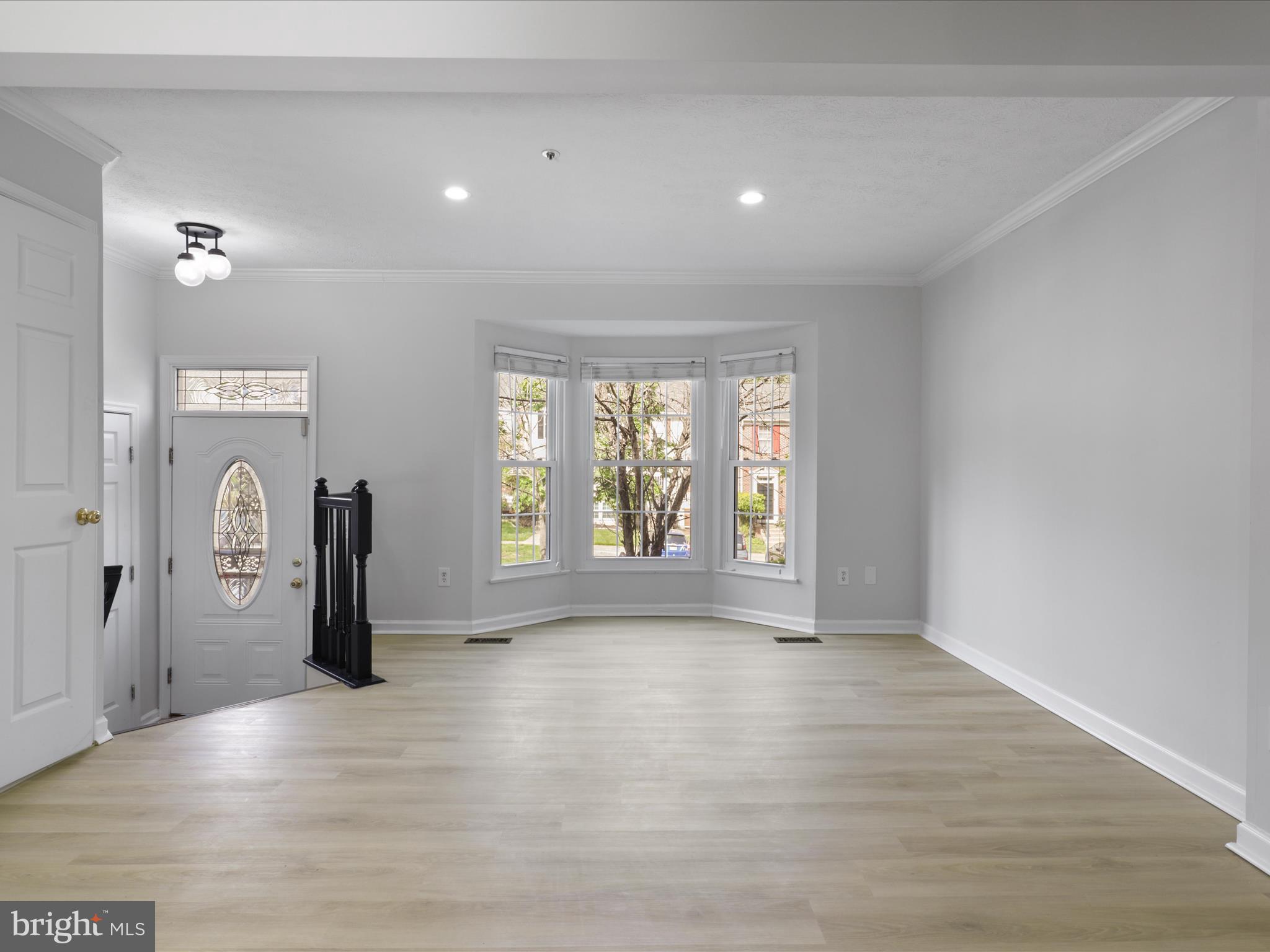 HILLCREST TOWNE - Residential