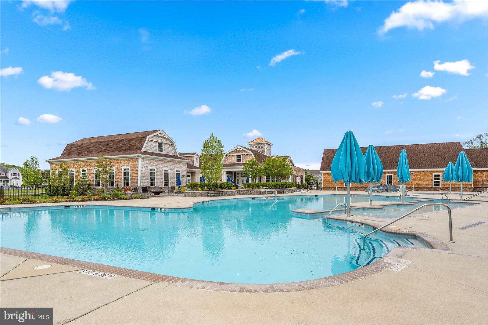 OCEAN VIEW BEACH CLUB - Residential