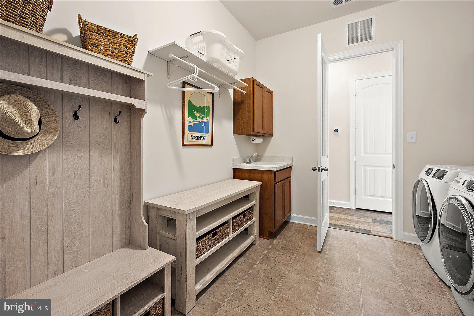 OCEAN VIEW BEACH CLUB - Residential