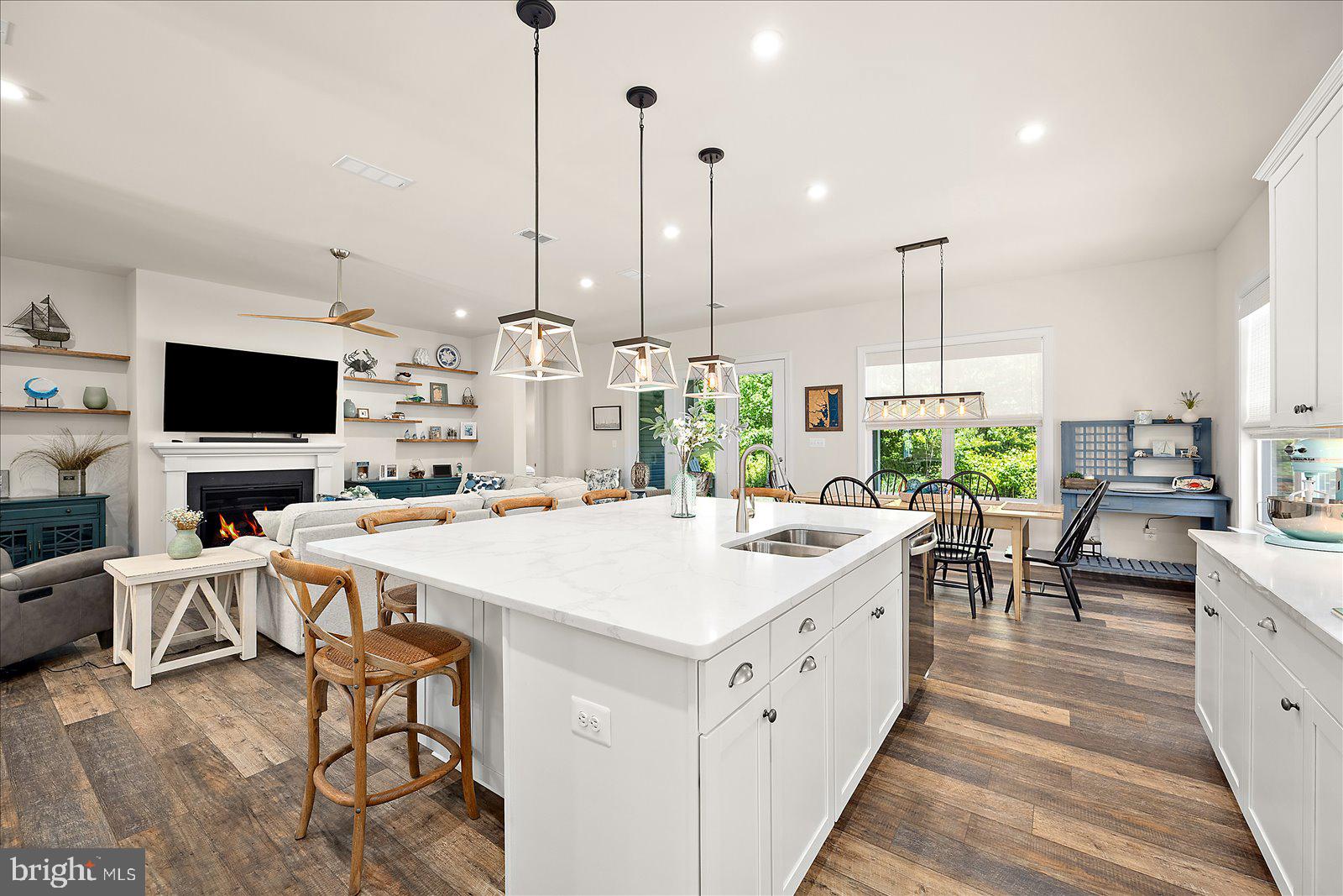 OCEAN VIEW BEACH CLUB - Residential