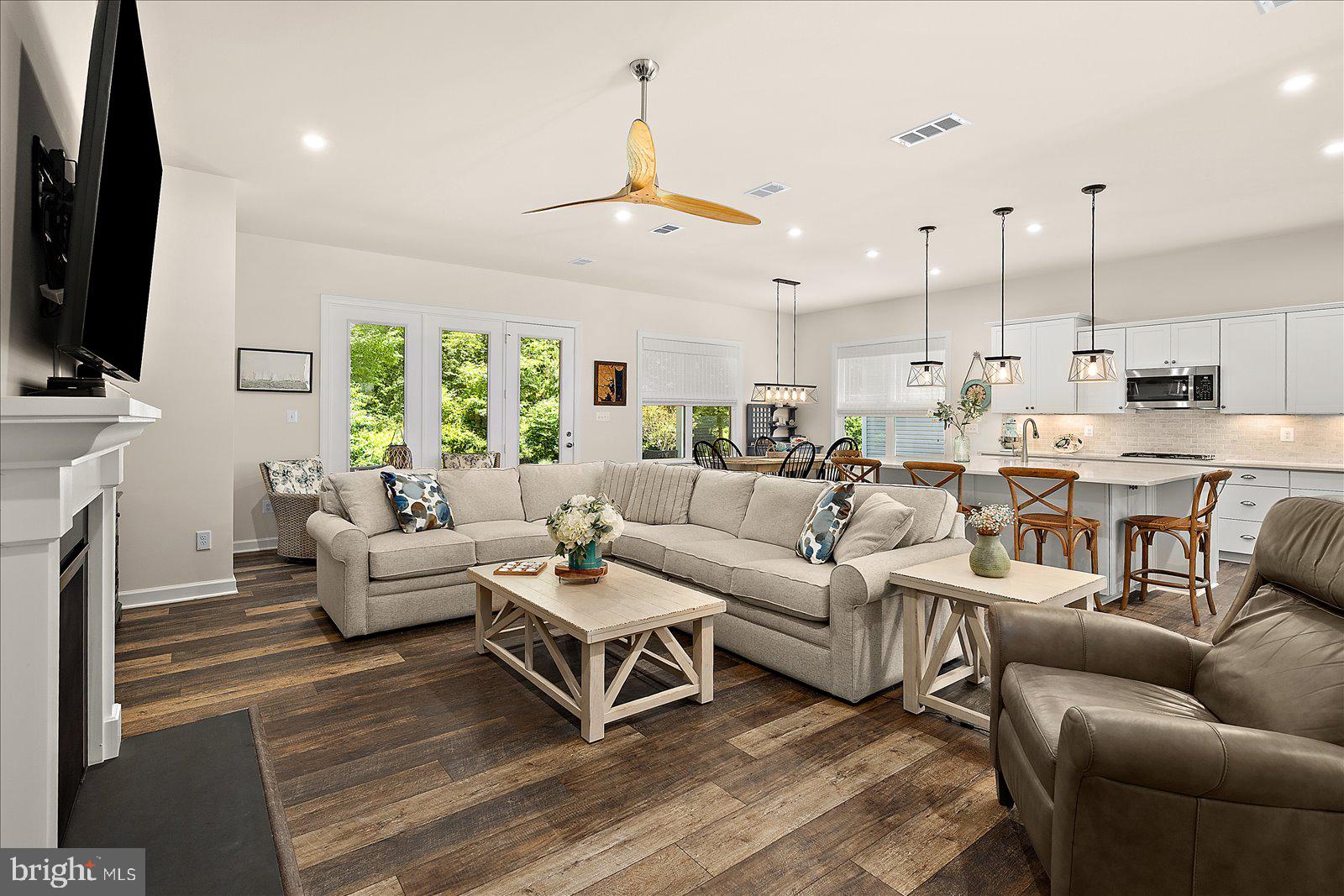 OCEAN VIEW BEACH CLUB - Residential