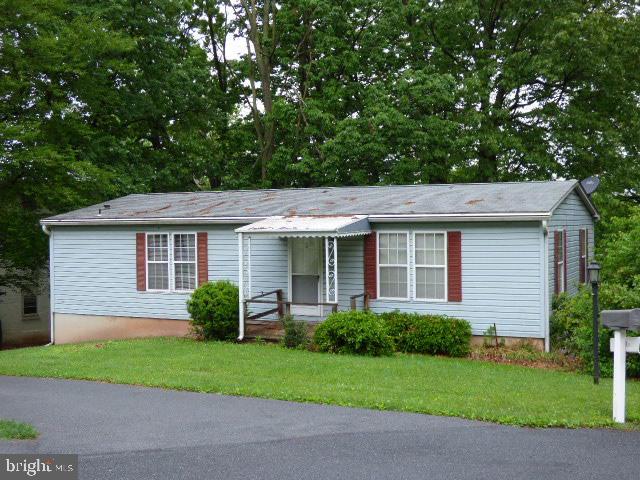PARKSIDE MANOR - Residential