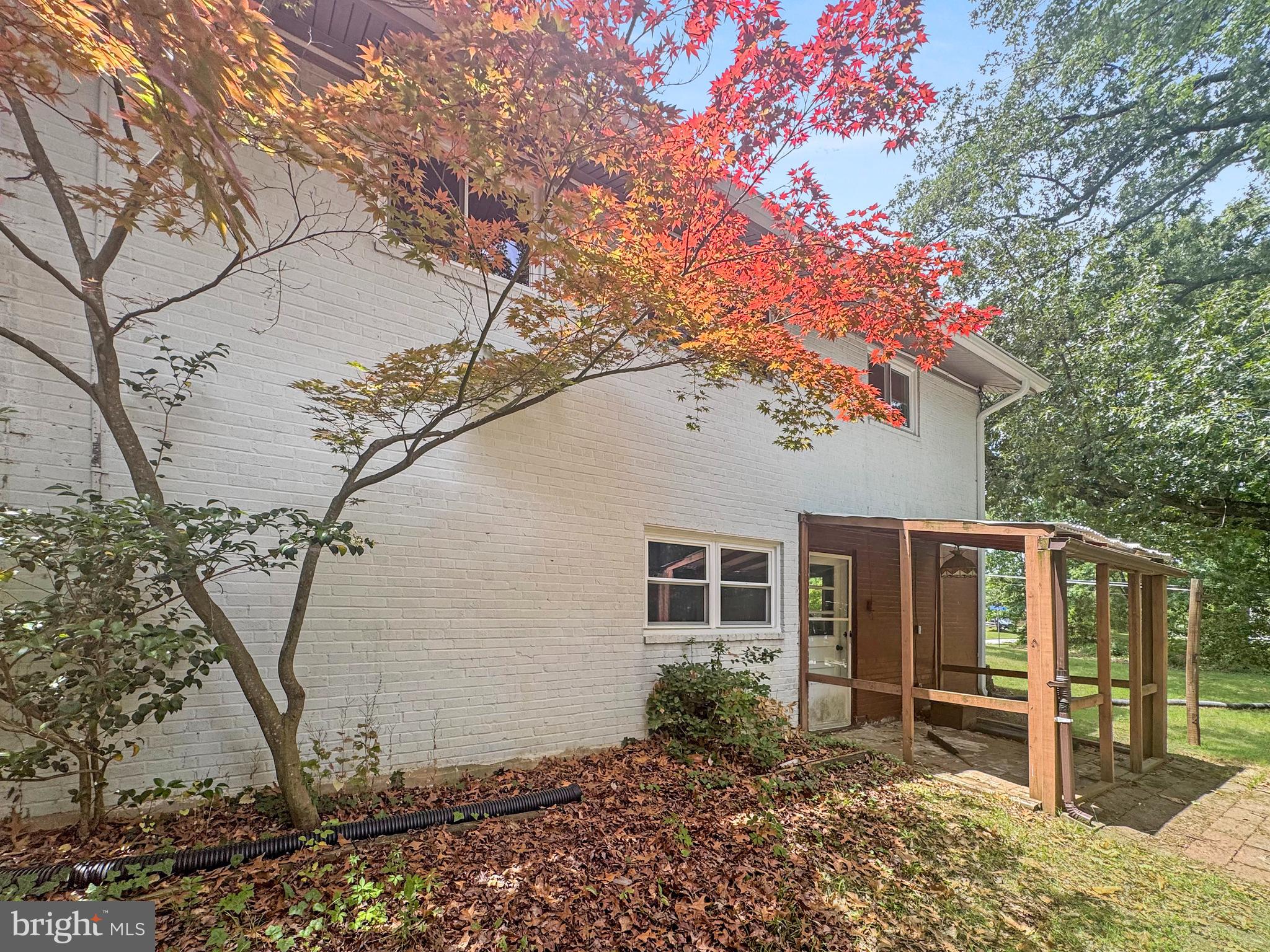 SULGRAVE MANOR - Residential