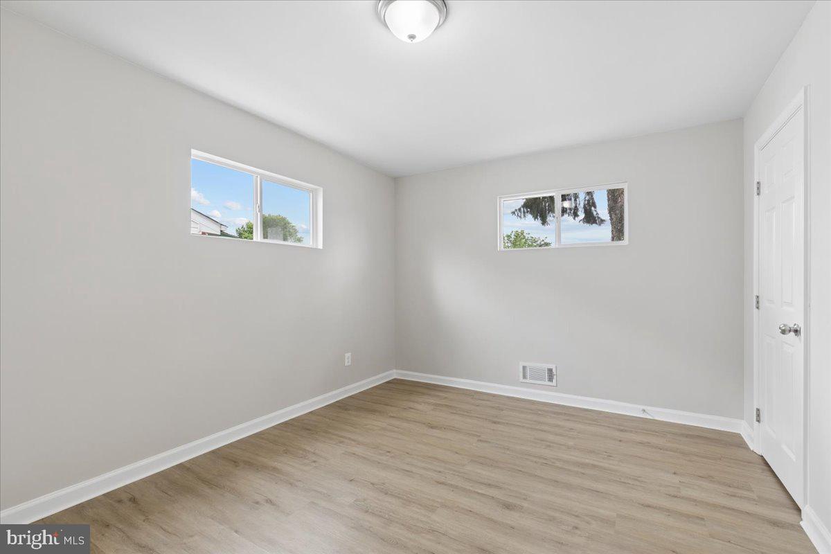 ARUNDEL GARDENS - Residential