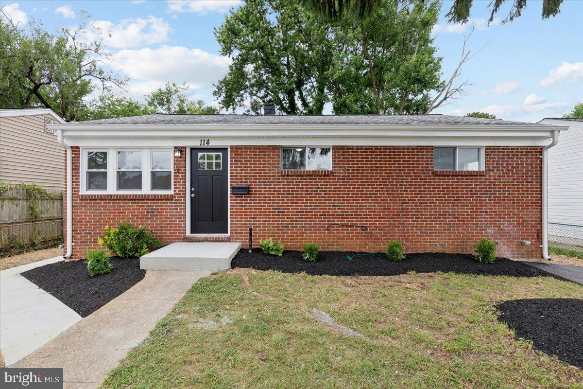 ARUNDEL GARDENS - Residential