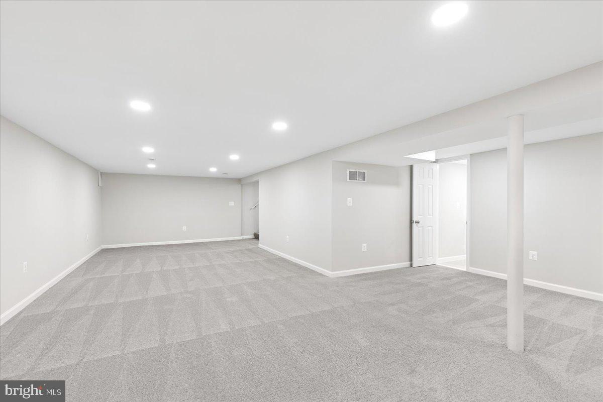 ARUNDEL GARDENS - Residential