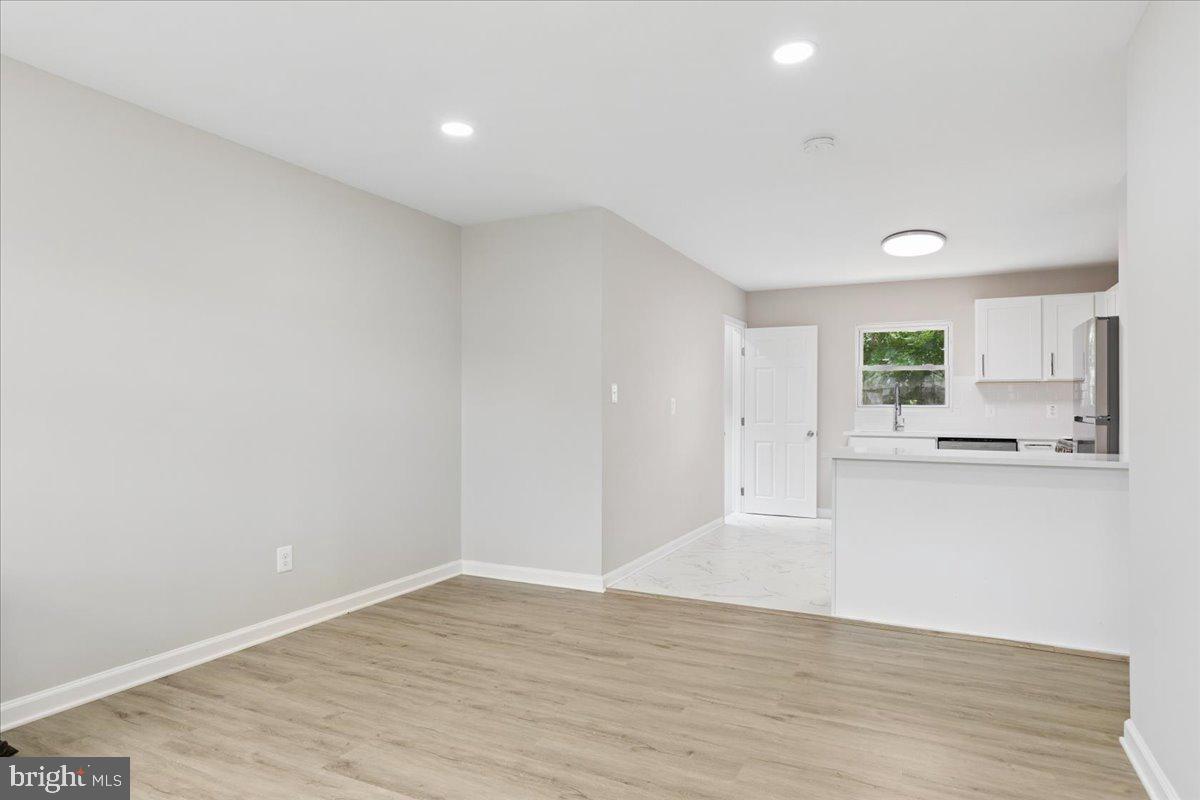 ARUNDEL GARDENS - Residential