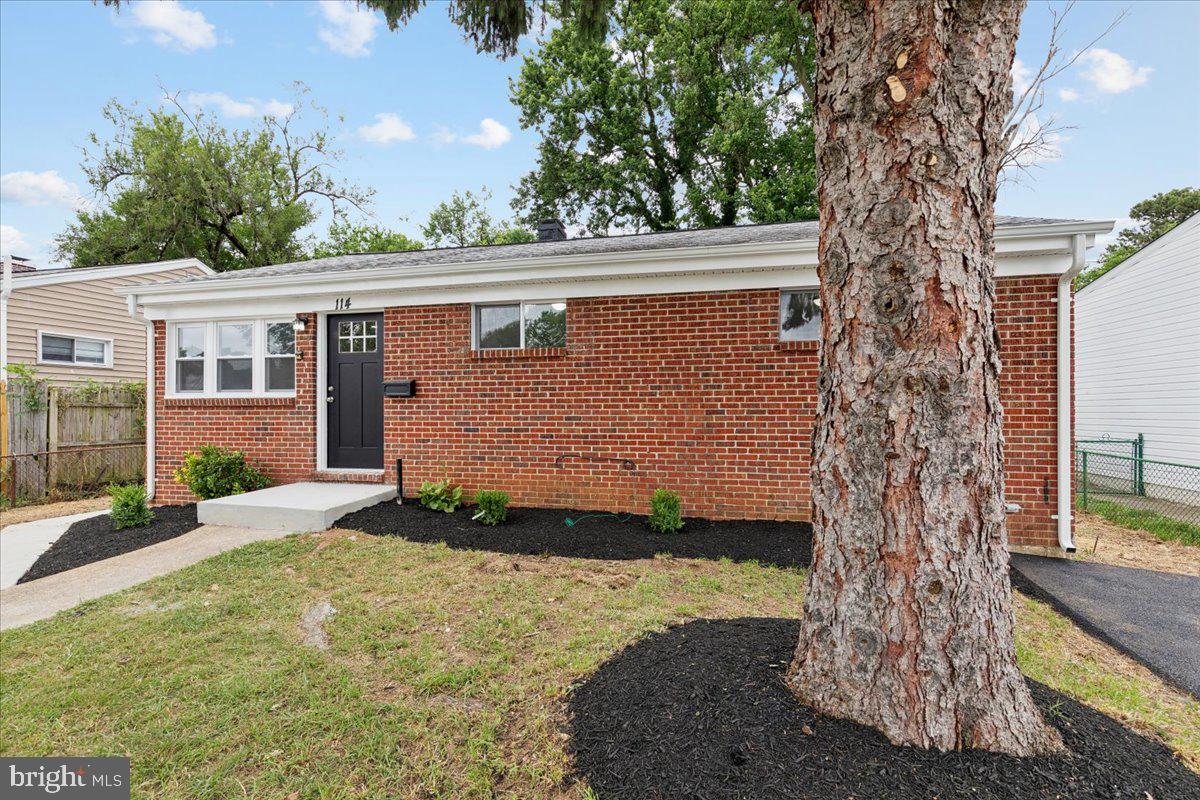 ARUNDEL GARDENS - Residential