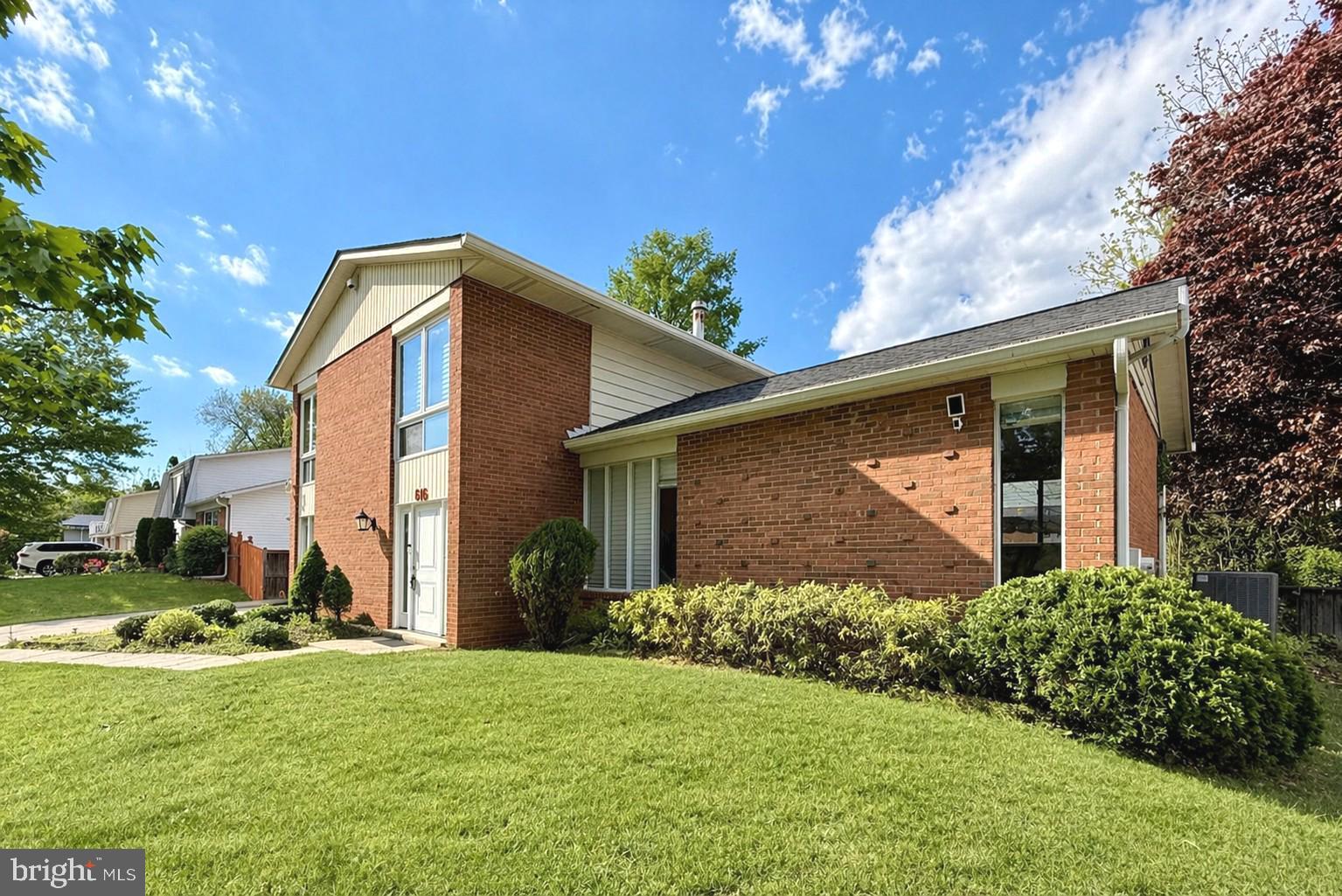 WOODLAWN TERRACE - Residential