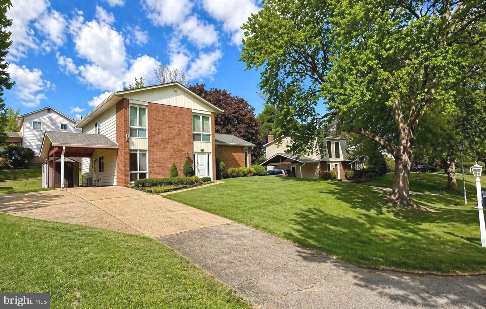 WOODLAWN TERRACE - Residential