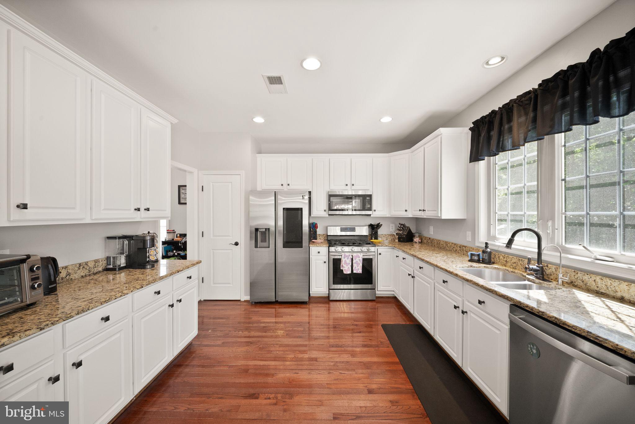 POHICK WOODS - Residential