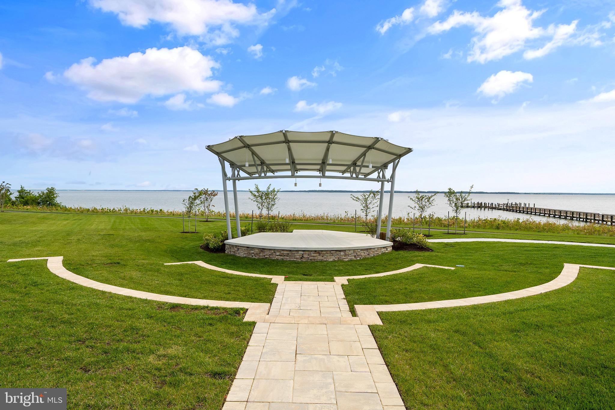 FOUR SEASONS AT KENT ISLAND - Residential