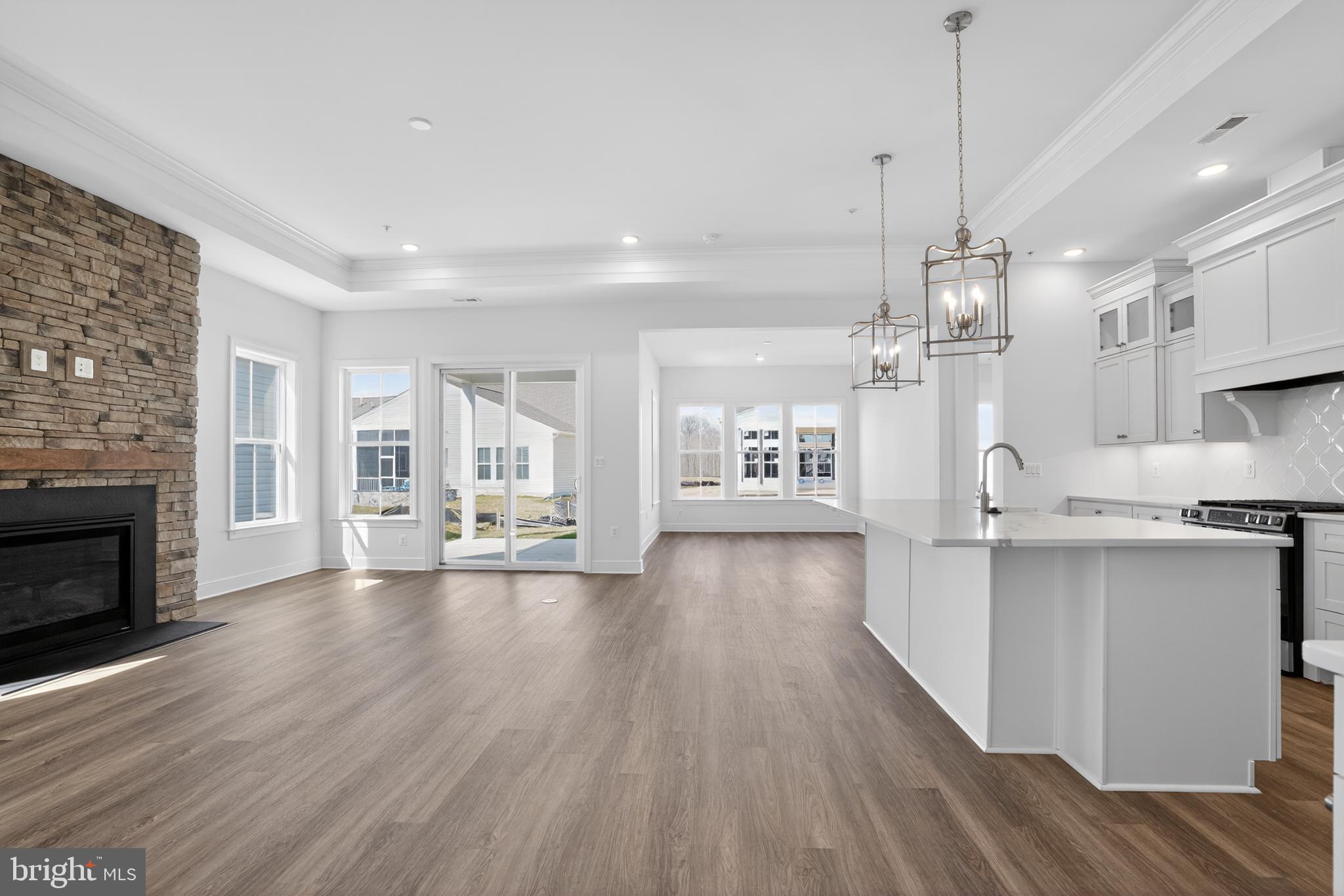 FOUR SEASONS AT KENT ISLAND - Residential