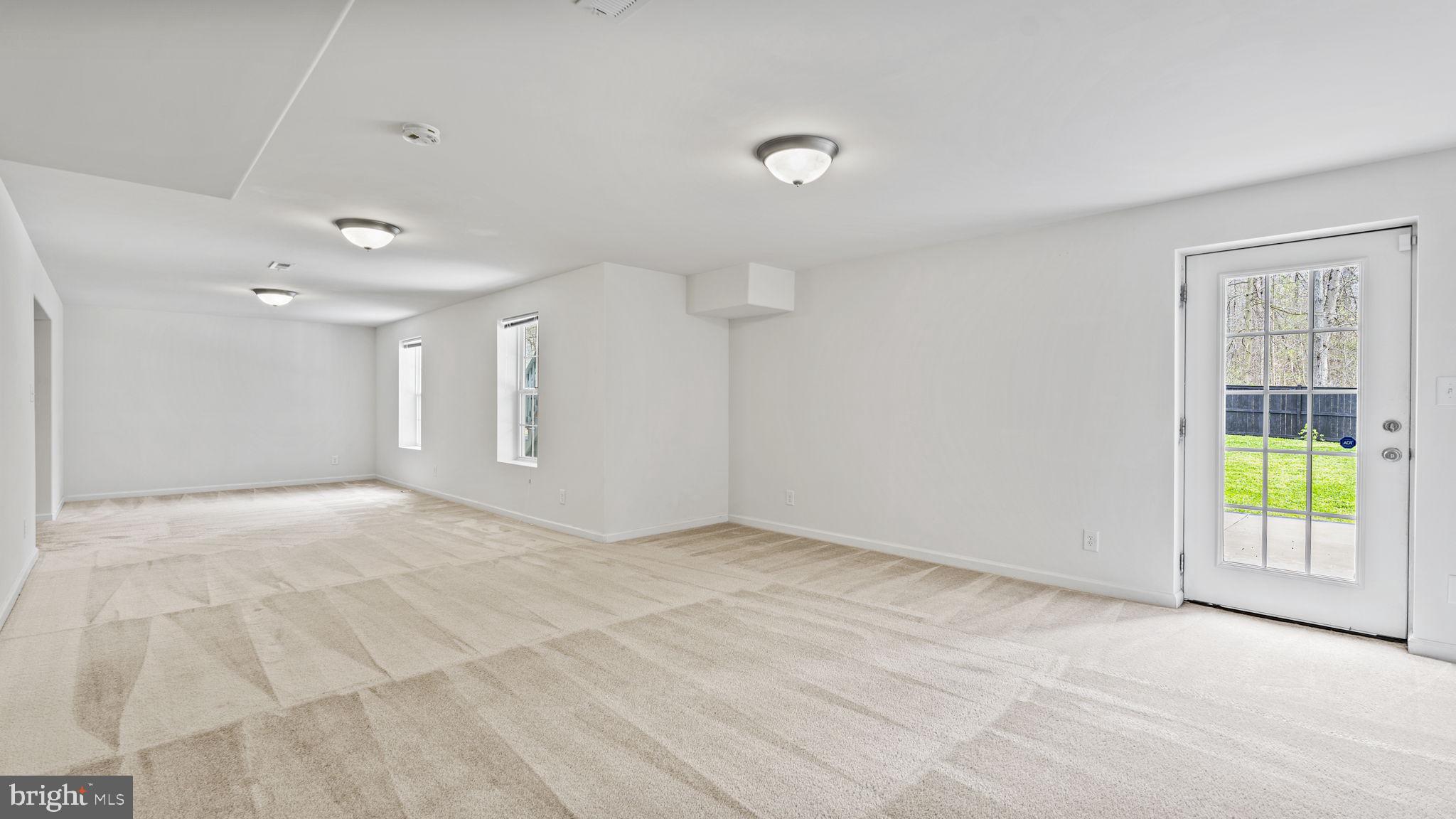 HOLLY RIDGE - Residential