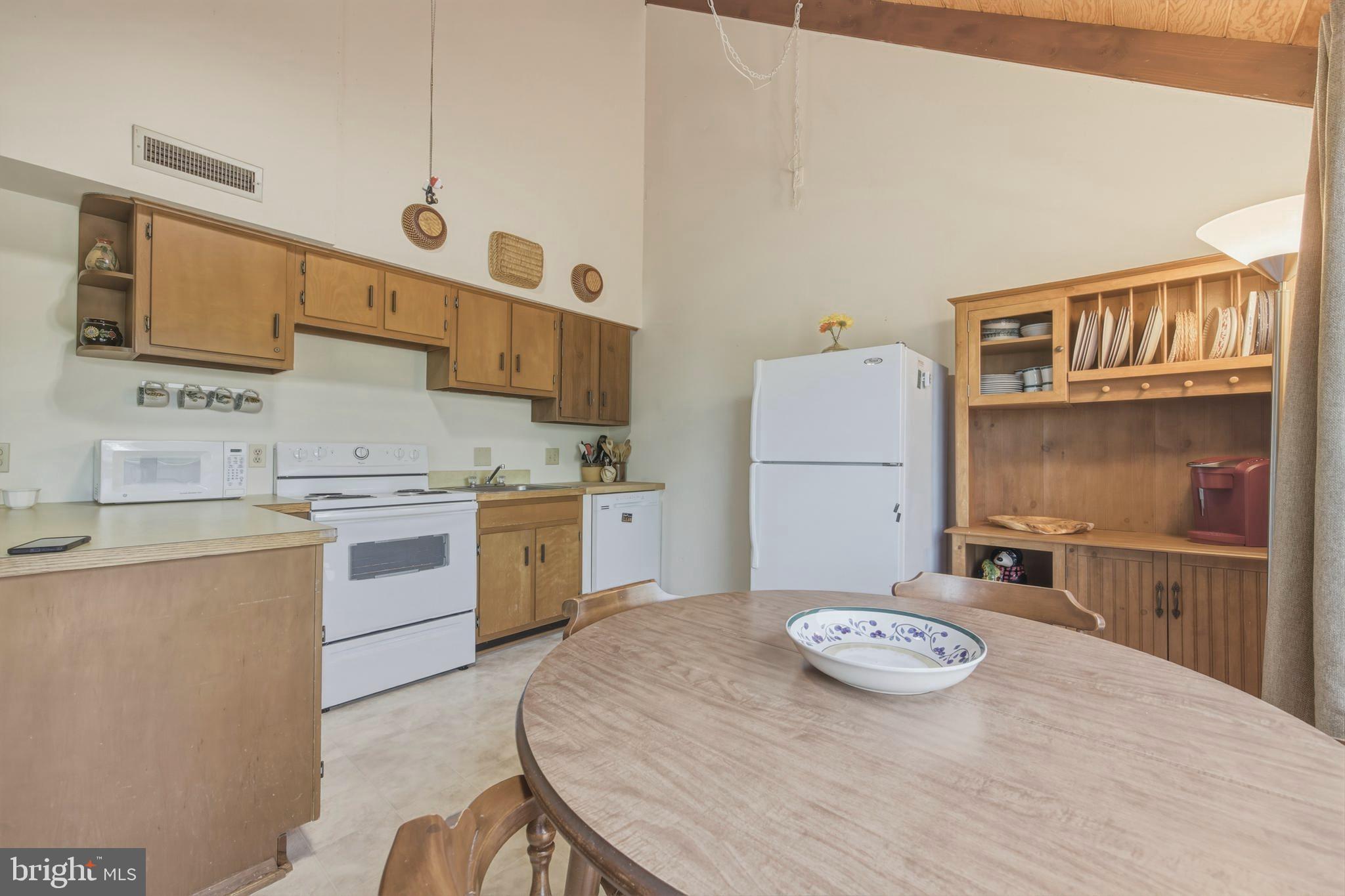 THE HILL CONDOS - Residential