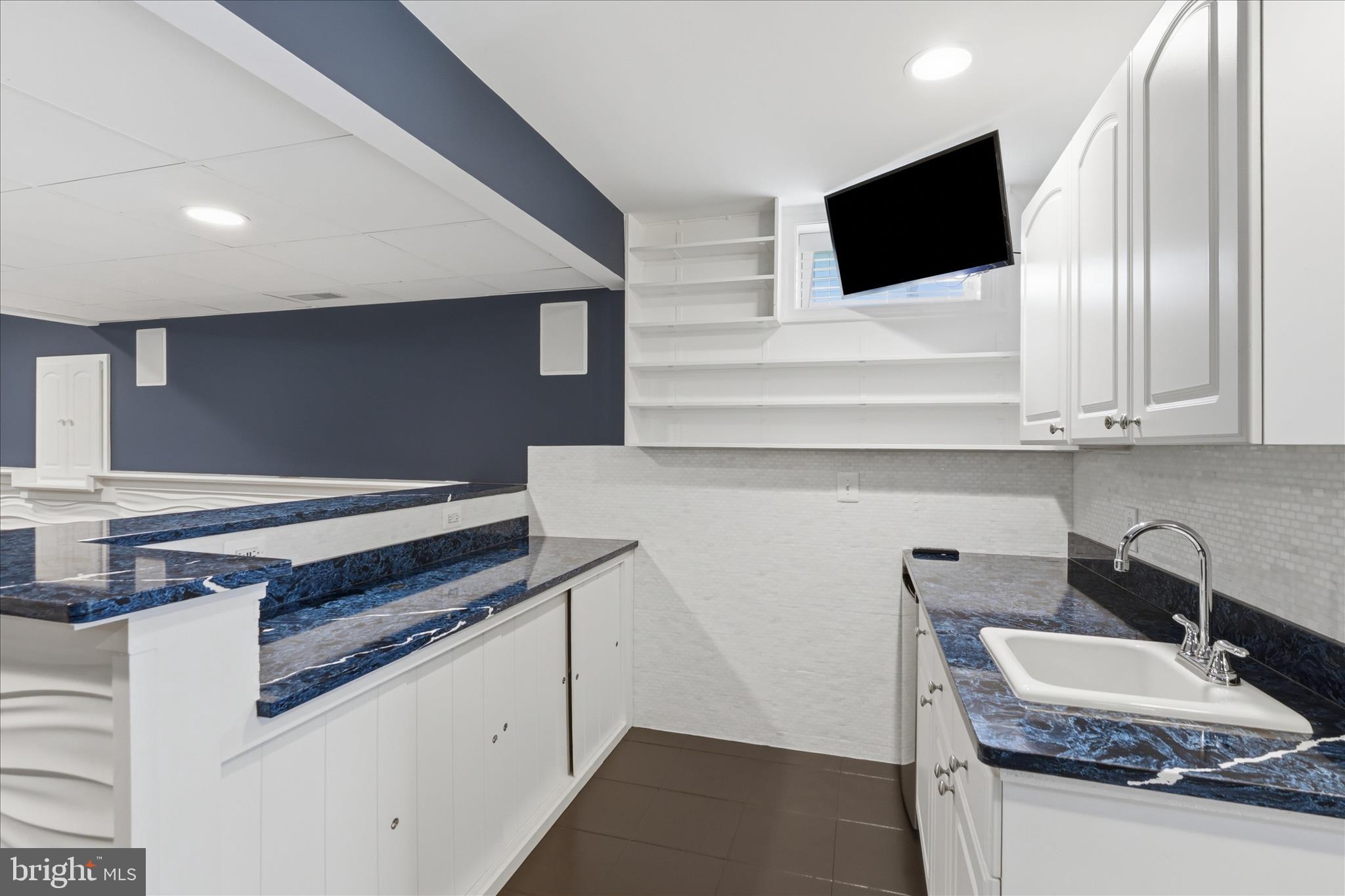 ROCKHILL CENTER ESTATES - Residential