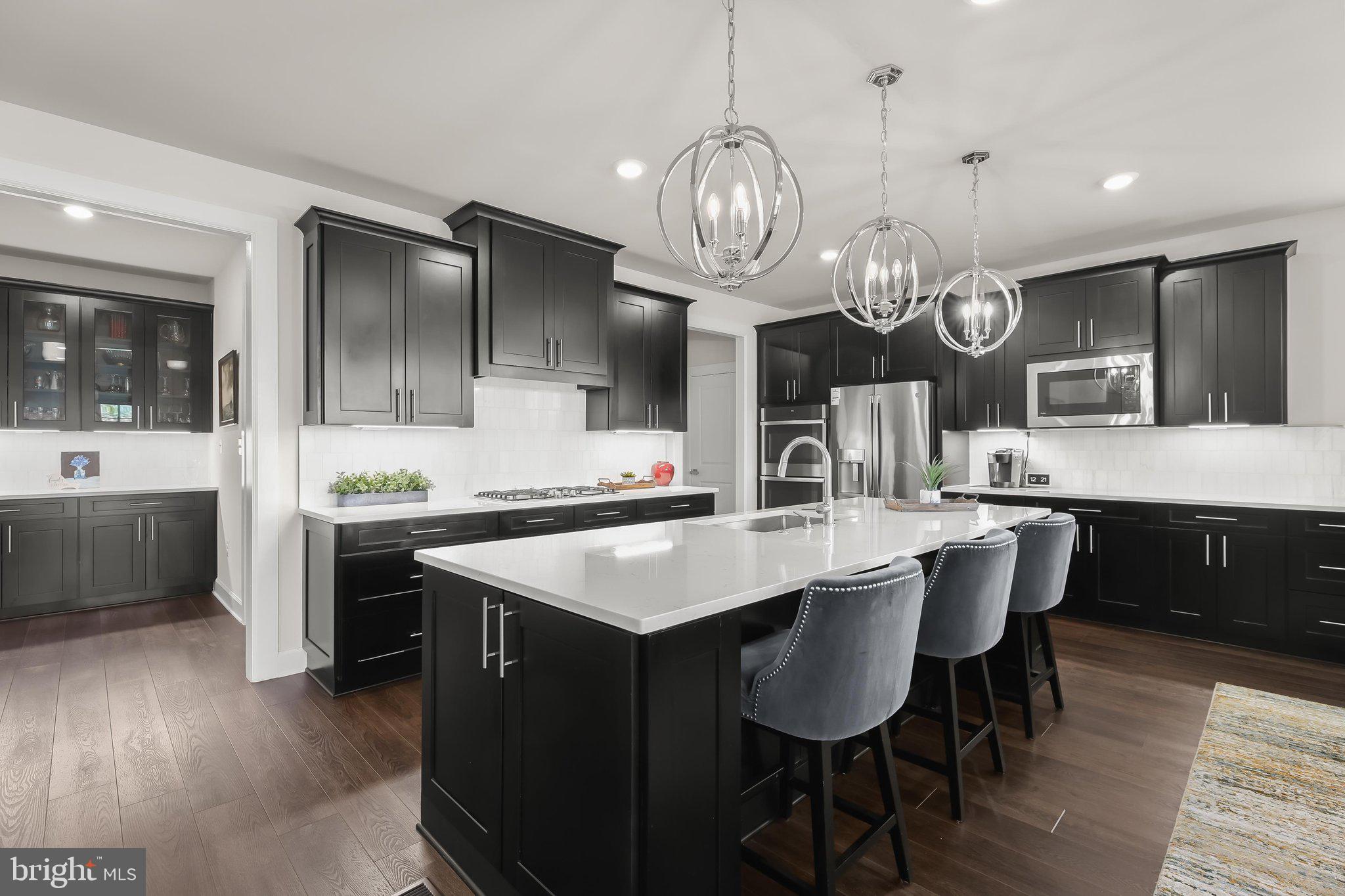 WESTMOUNT - Residential