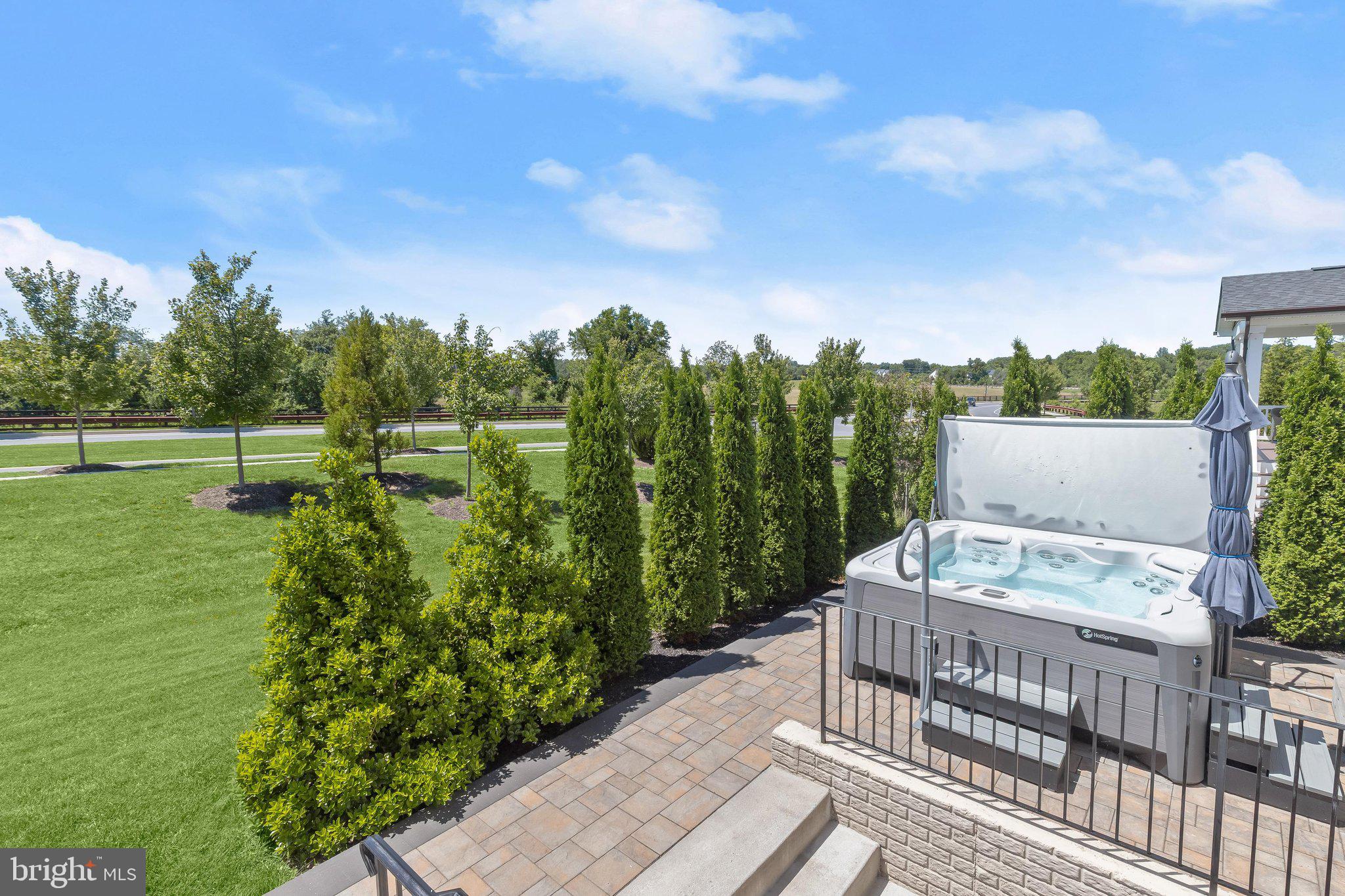 WESTMOUNT - Residential