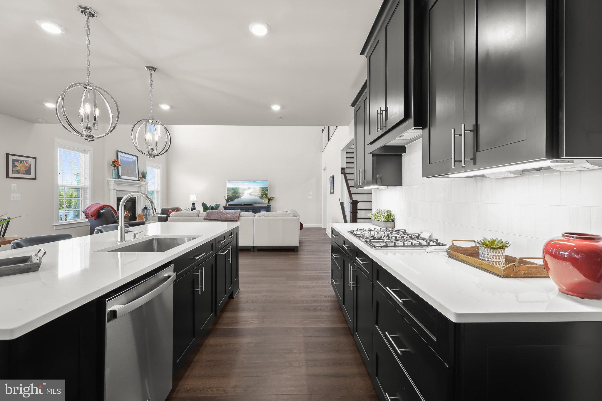 WESTMOUNT - Residential