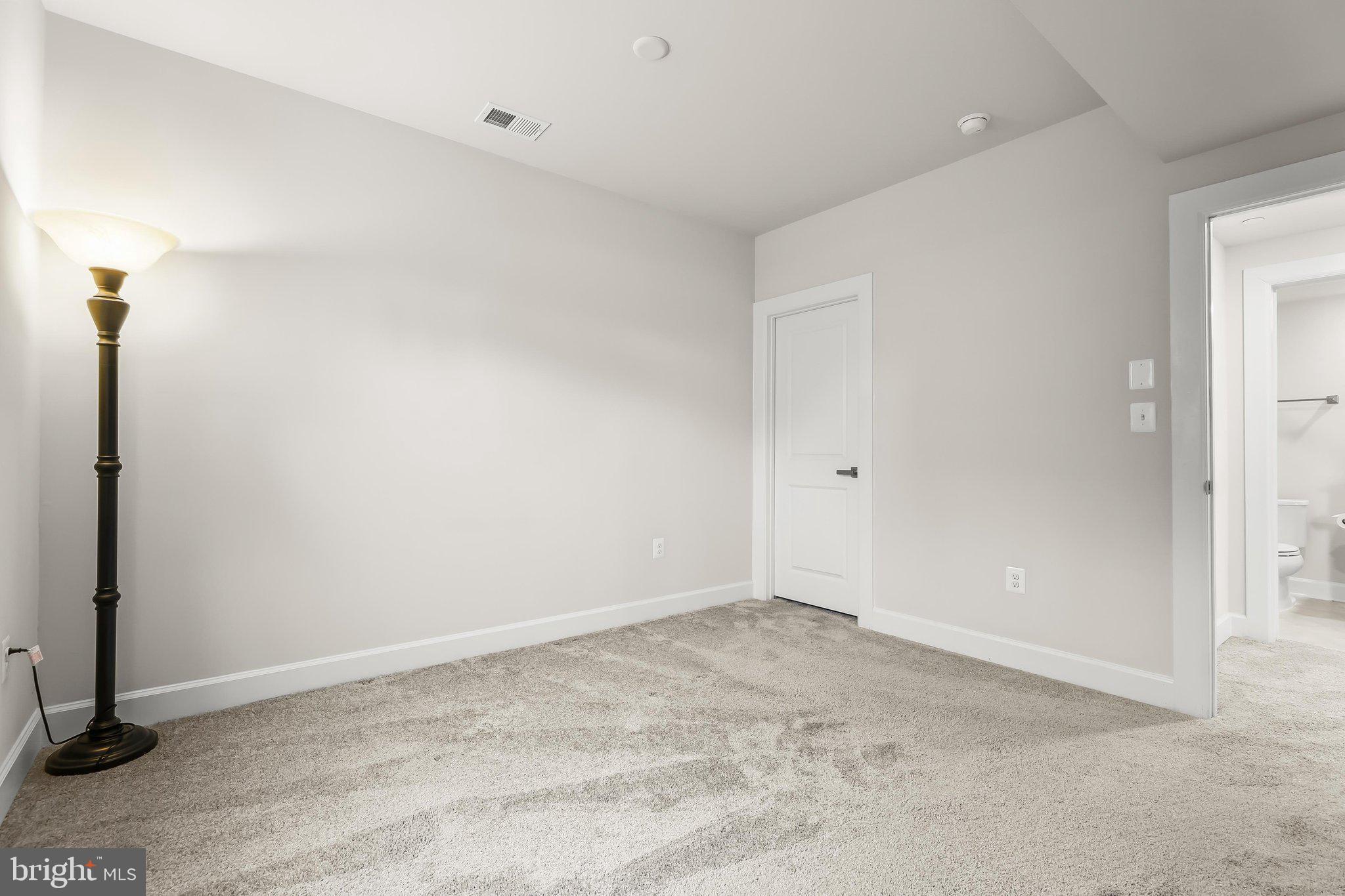 WESTMOUNT - Residential