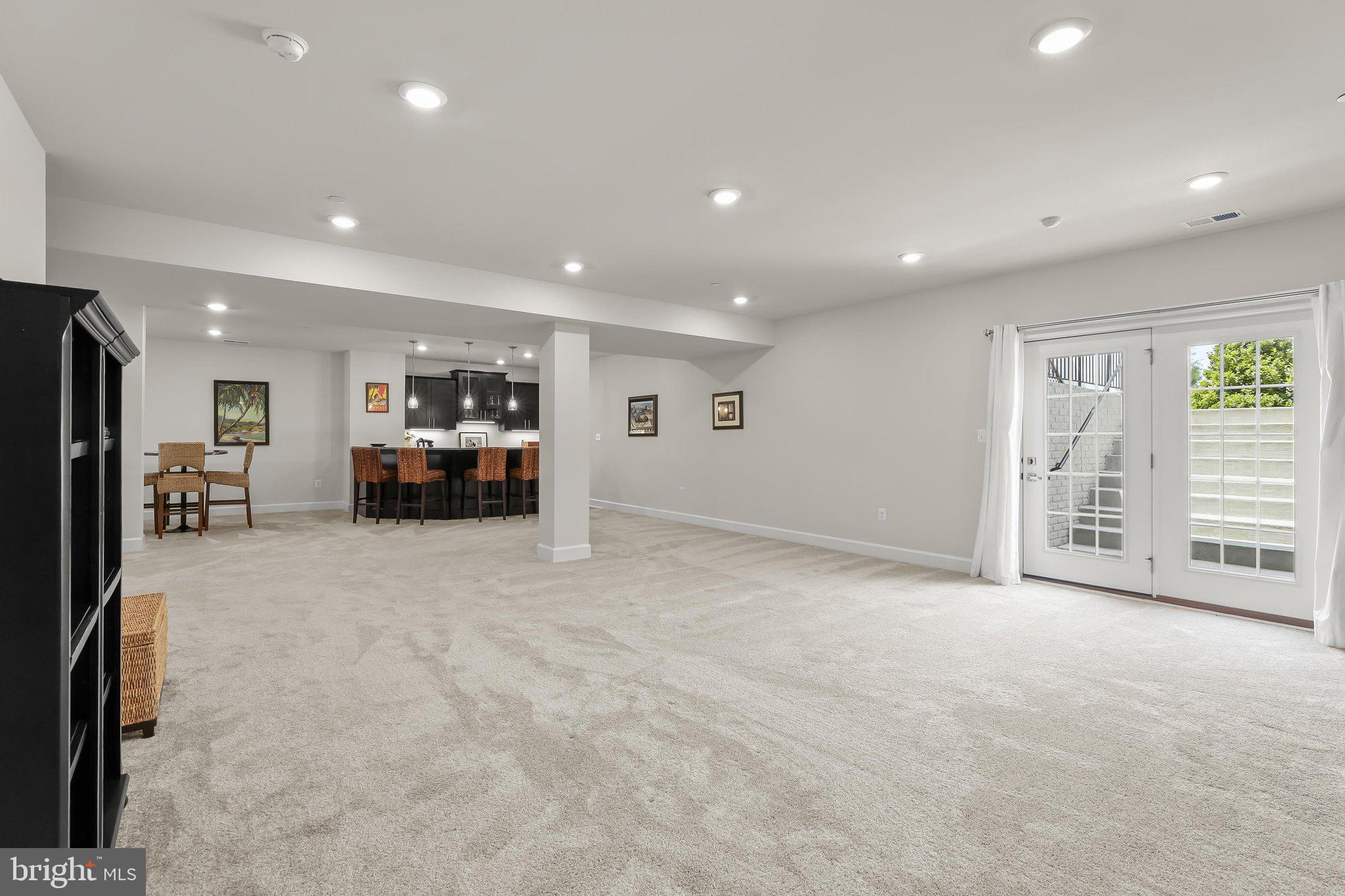 WESTMOUNT - Residential