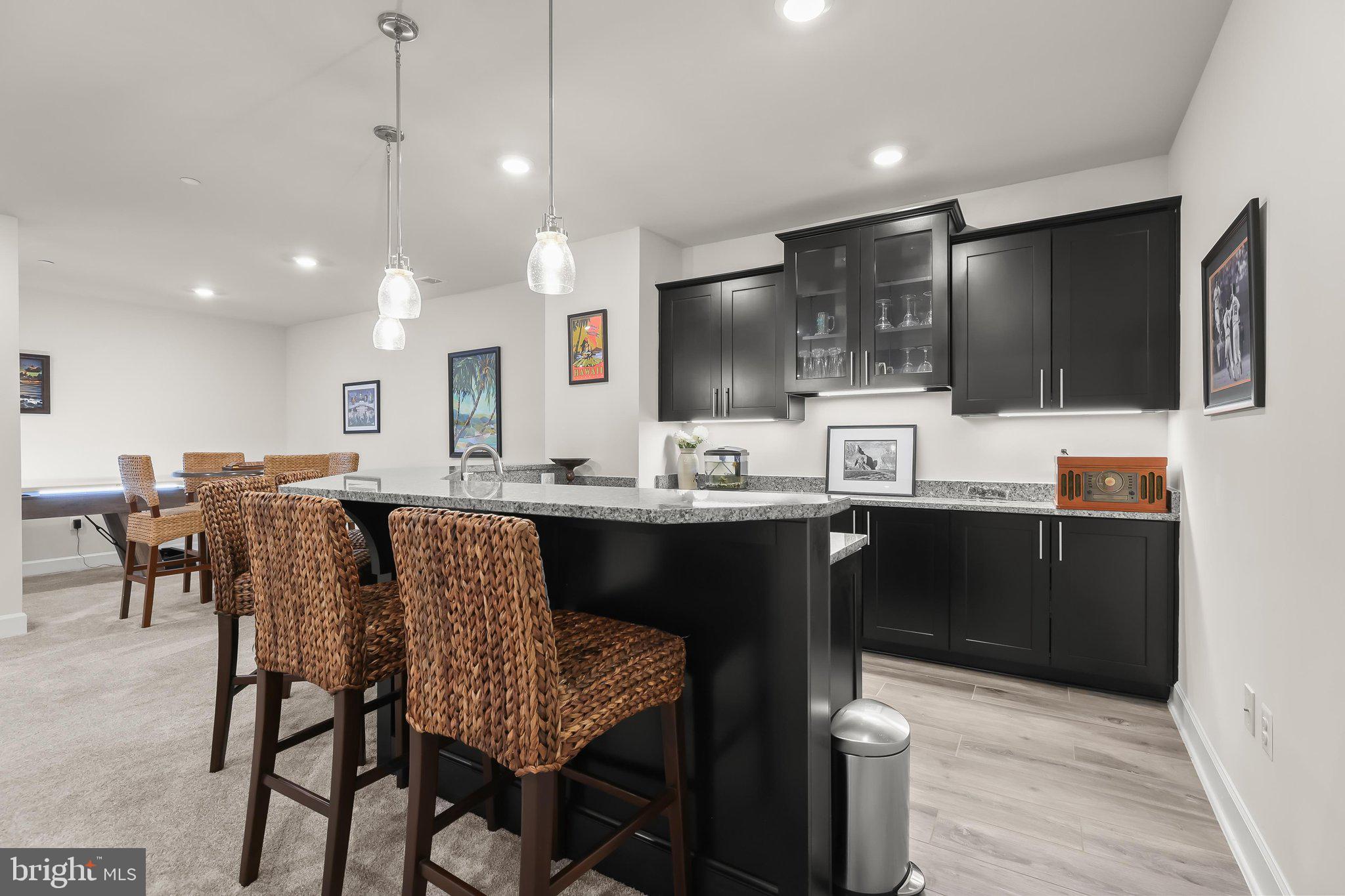 WESTMOUNT - Residential