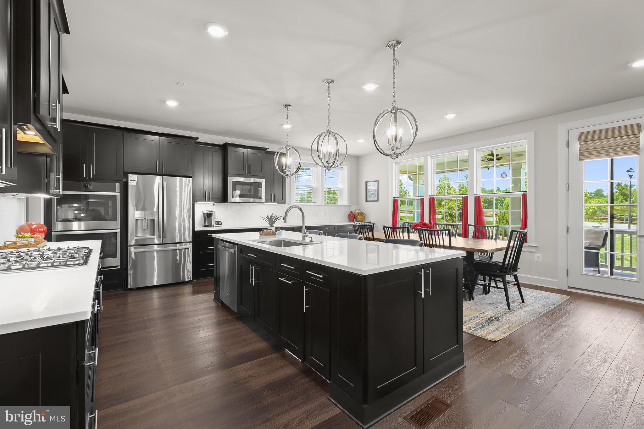 WESTMOUNT - Residential
