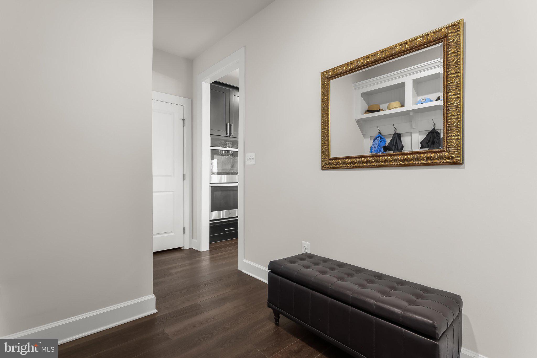 WESTMOUNT - Residential