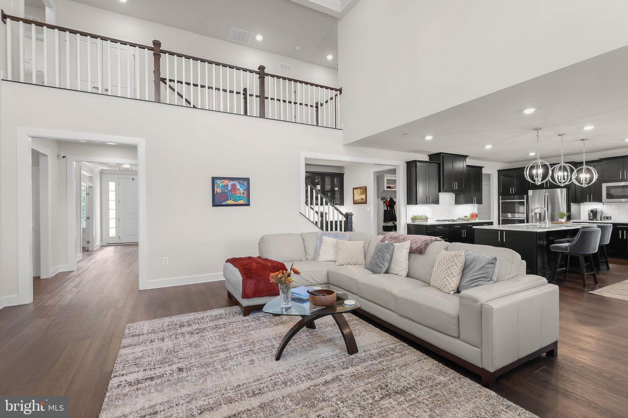 WESTMOUNT - Residential