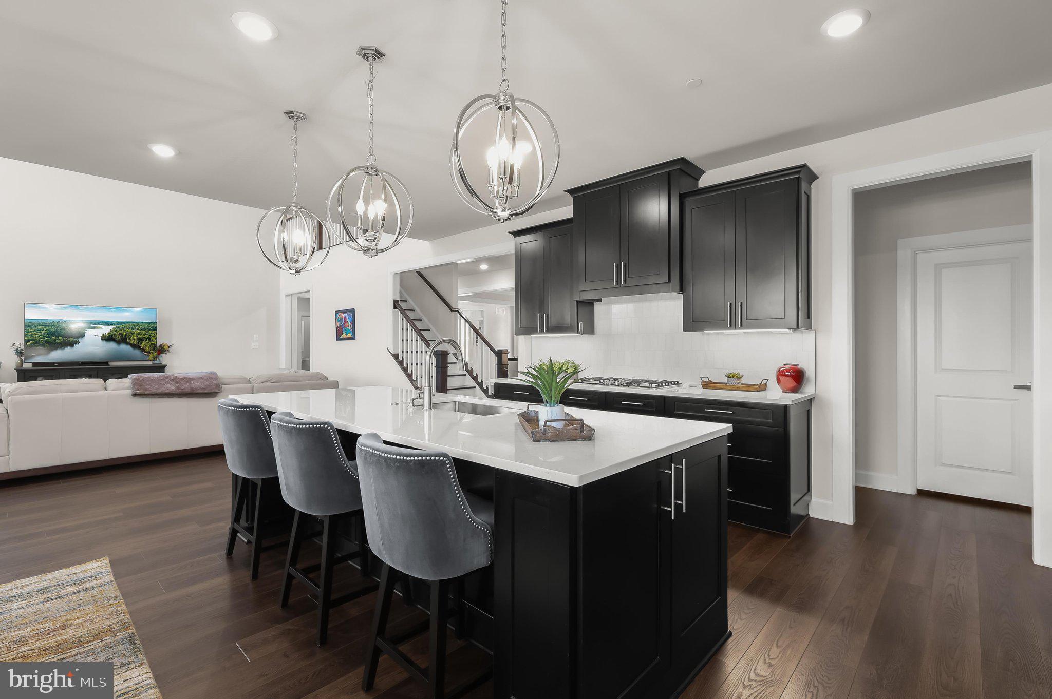 WESTMOUNT - Residential