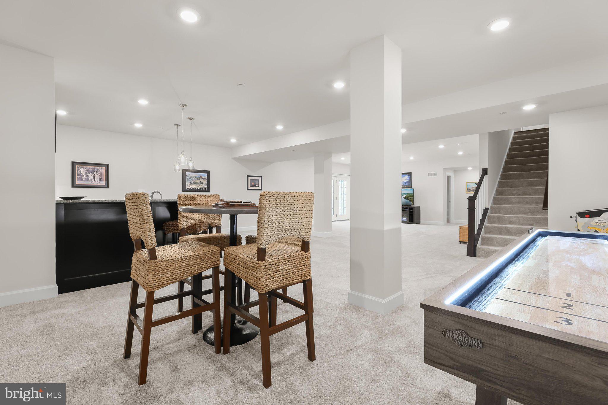 WESTMOUNT - Residential