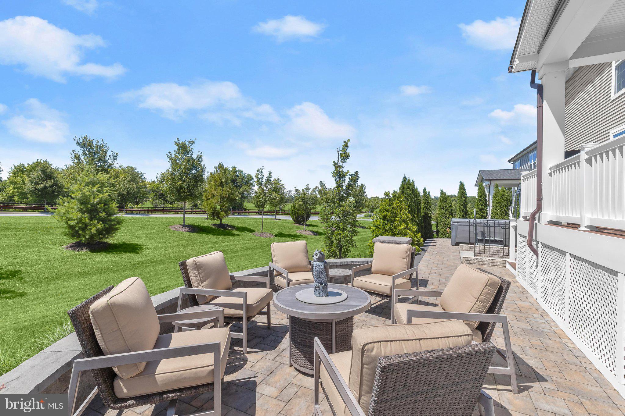 WESTMOUNT - Residential